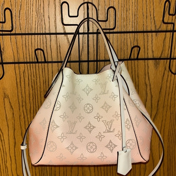Louis Vuitton Mahina Hina gradient bag RARE color! & dustbag - Picture 6 of 15